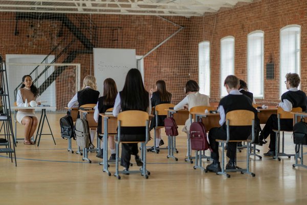 Comment développer des indicateurs de bien-être au travail spécifiques à votre secteur d'activité ?